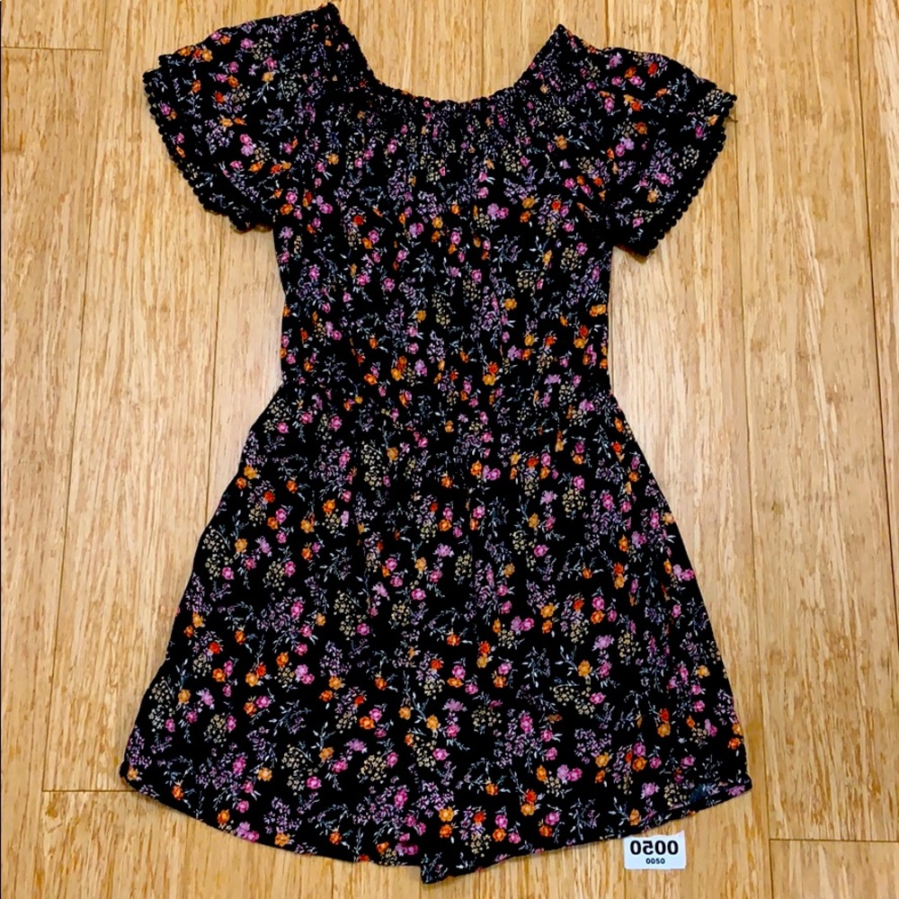OVER THE SHOULDER ROMPER (JUNIORS)